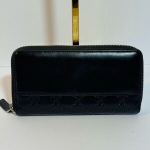 Black Gucci Leather Zip Wallet